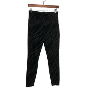 Lysse Signature Leggings Wild Stripe Women’s Medium Zebra Print Black Gray.